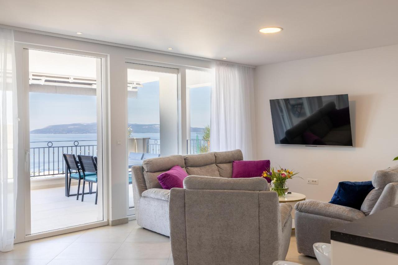 Villa Smaragd - Lapis - Luxury Apartment With Shared Pool Makarská Exteriér fotografie
